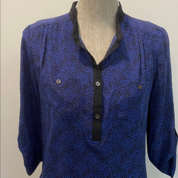Judith And Charles Silk Black-Trimmed Blue Women's Blouse Size 2 - Picture 8 of 13